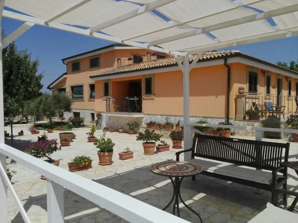 Il Poggetto Marzamemi B&B Oda ve Kahvaltı